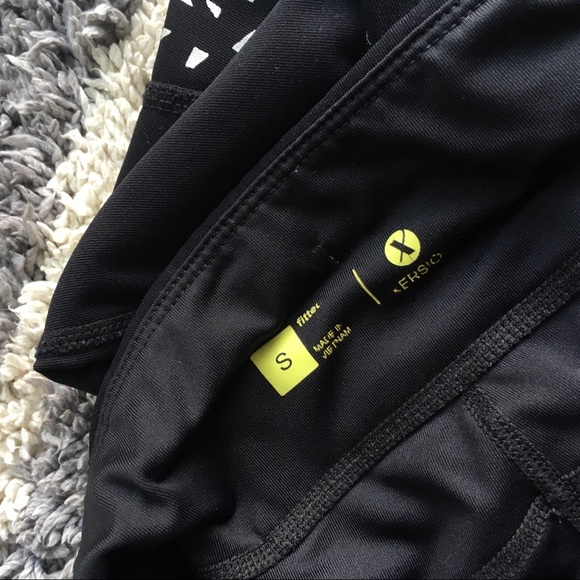 💕WORKOUT LEGGINGS💕 - Picture 3 of 4